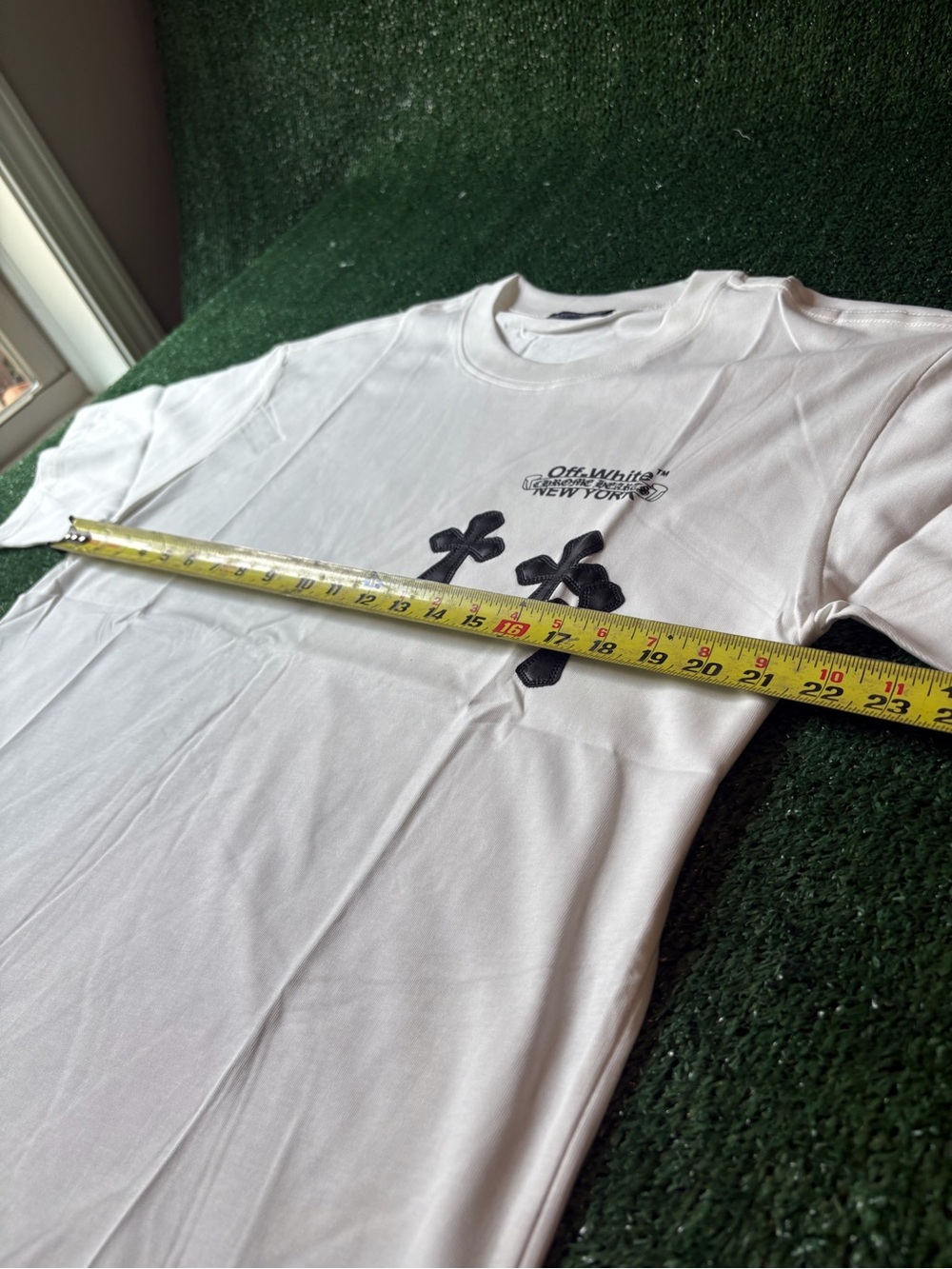Chrome Hearts White Short-Sleeve Cross Graphic T-Shirt - Picture 9 of 9
